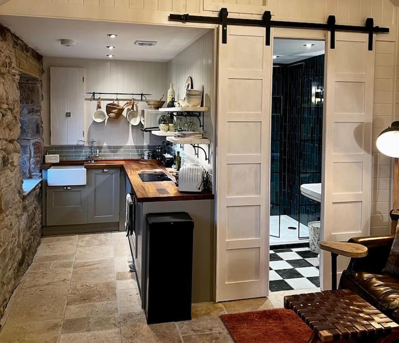 ルス Charming Stone Bothy At Loch Lomondヴィラ エクステリア 写真