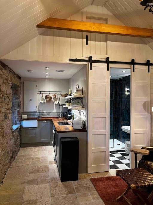 ルス Charming Stone Bothy At Loch Lomondヴィラ エクステリア 写真