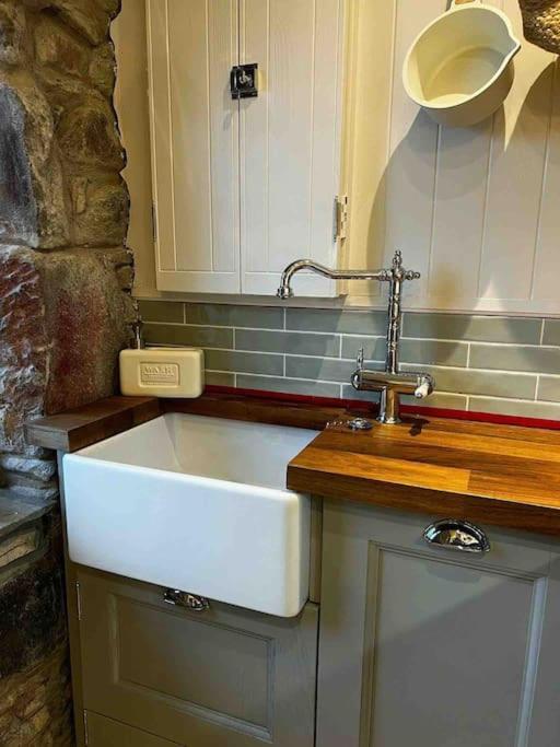ルス Charming Stone Bothy At Loch Lomondヴィラ エクステリア 写真